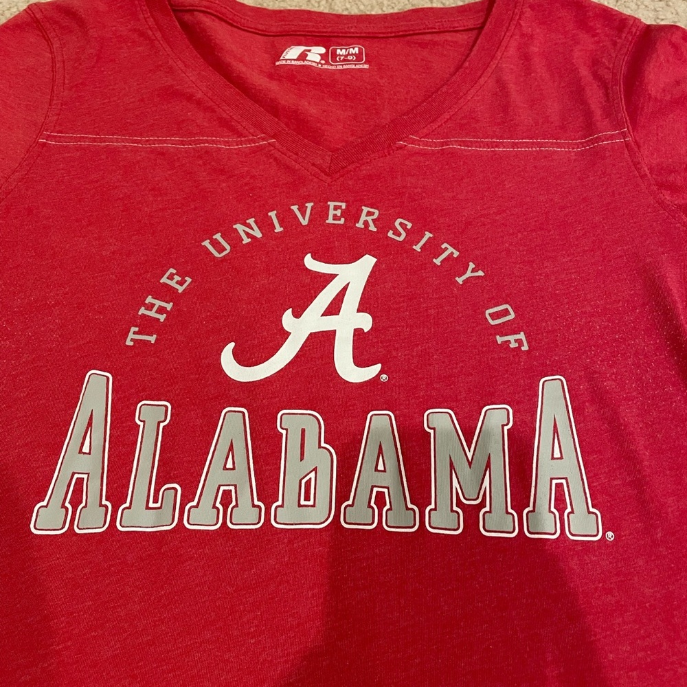The University of Alabama V-Neck Shirt, size M. - Picture 2 of 4